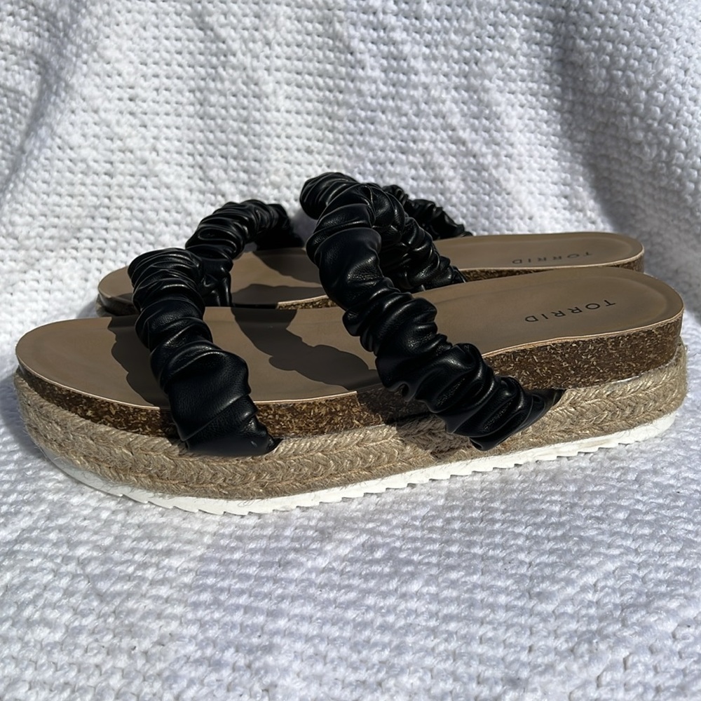 TORRID Double Band Espadrille Platform Slide size 11WW - Picture 2 of 7